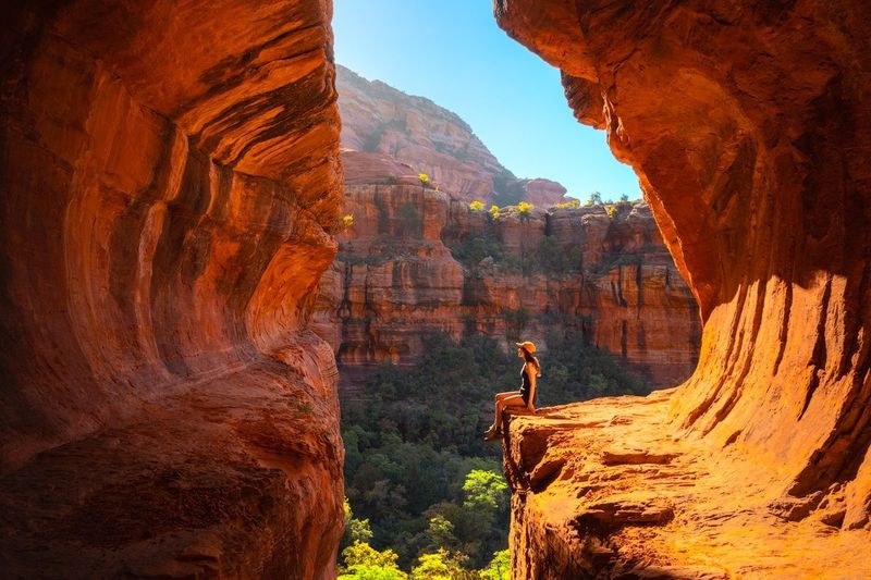Sedona, Arizona: Where Red Rocks Meet Spiritual Awakening