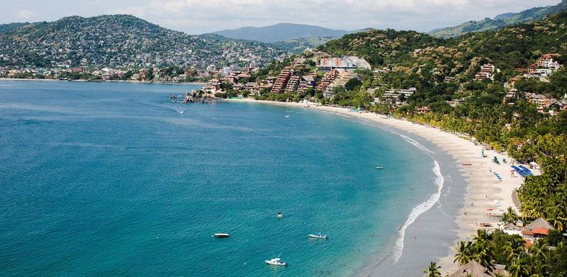 Ixtapa's Outlying Beaches