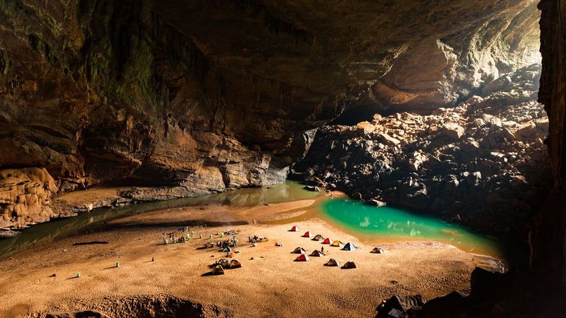 Hang Son Doong Cave, Vietnam