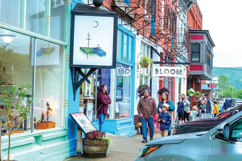 Thomas, West Virginia: Appalachian Arts Revival in the Mountains