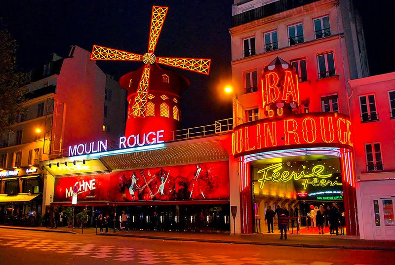 Catch A Show At Moulin Rouge Or An Alternative Cabaret
