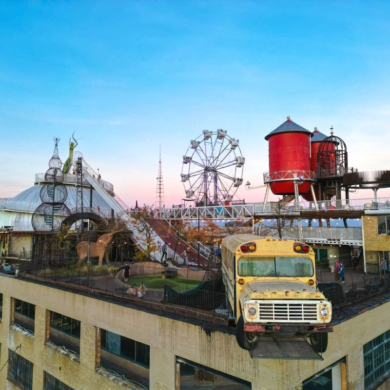 St. Louis, MO – City Museum outdoor features