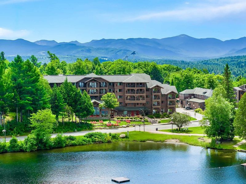 Lake Placid, NY – Pet-friendly lodges
