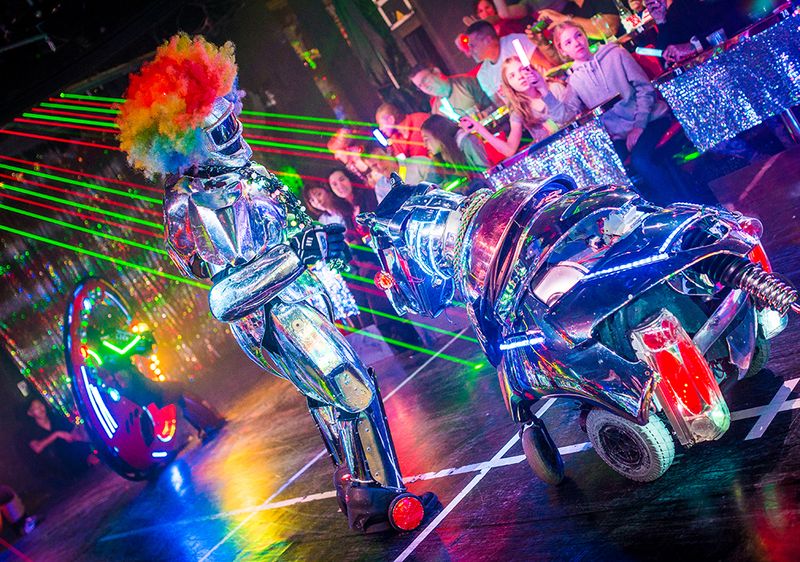 Worth It: Japan's Robot Restaurant