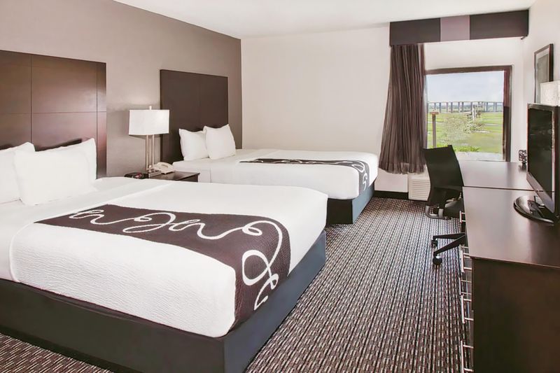 Find Comfort at La Quinta (Win)