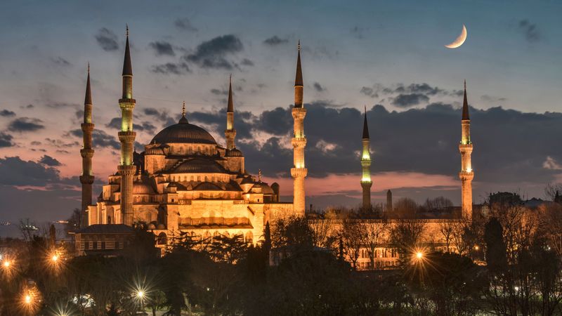 Fake Attraction Closures – Istanbul