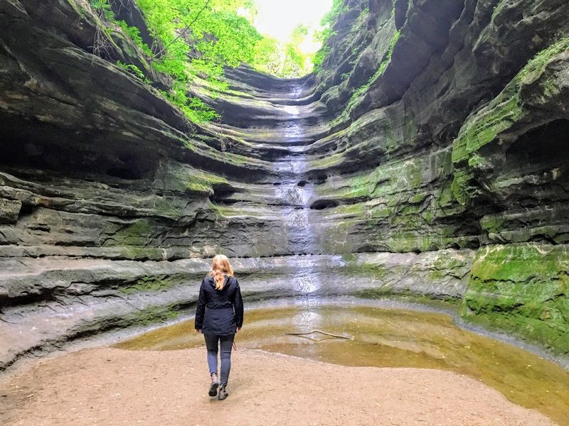 Starved Rock Canyon Trails – Illinois