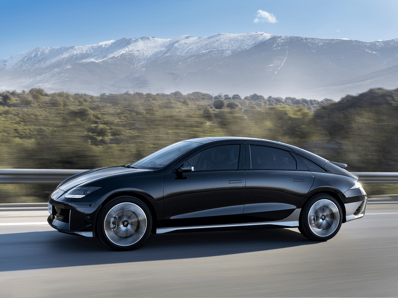 Hyundai Ioniq 6: Streamlined Efficiency Champion