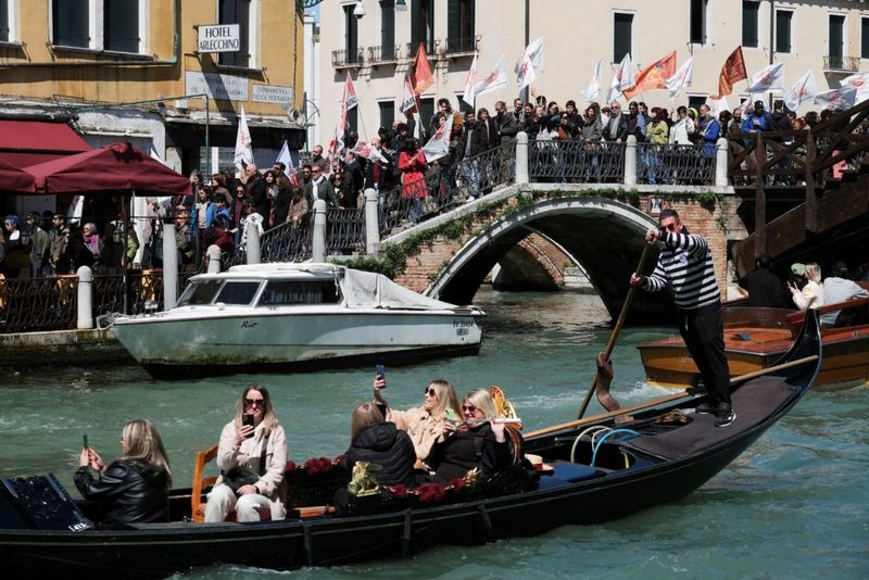 Venice Tourism Limits
