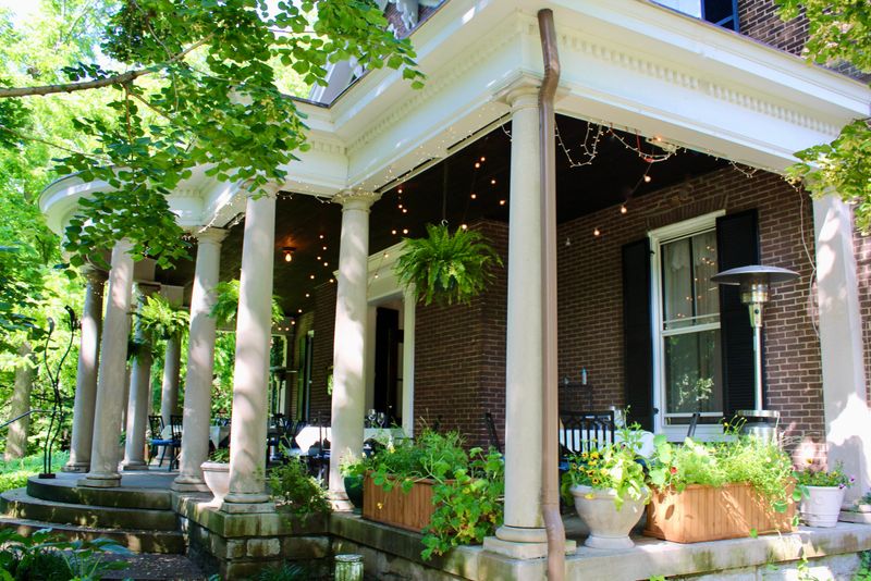 Holly Hill Inn, Midway, Kentucky