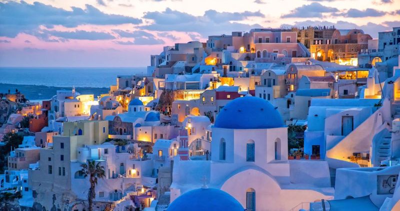 Santorini's Postcard-Perfect Vistas