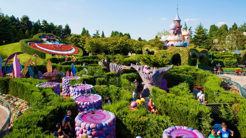 The Secret Garden Of Alice’s Curious Labyrinth