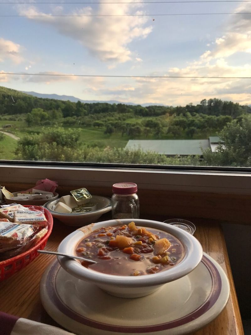 Carver’s Orchard & Applehouse Restaurant