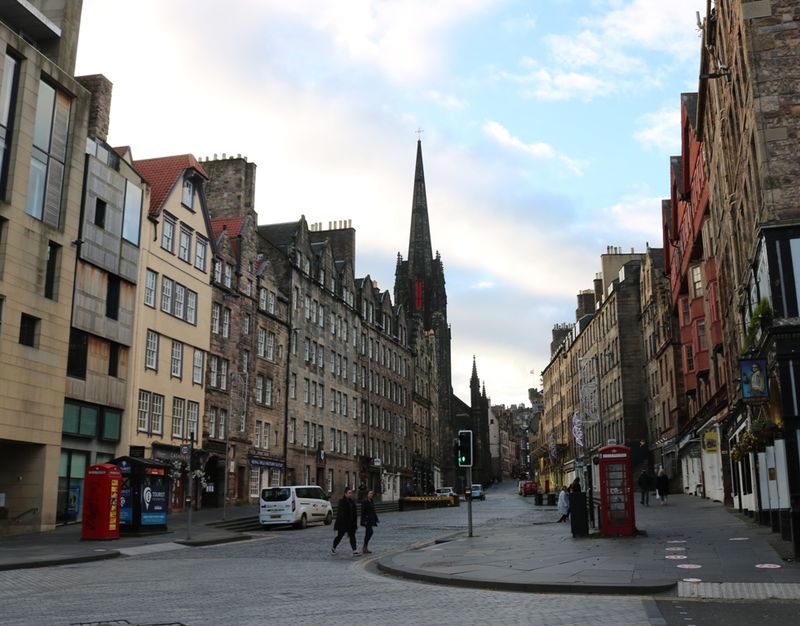 Edinburgh, Scotland - Atmospheric Enclave