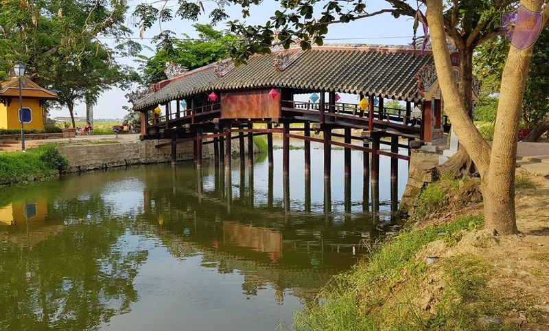 Thanh Toan Bridge