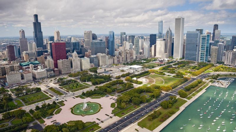 Chicago, Illinois: World-Class City on the Great Lakes