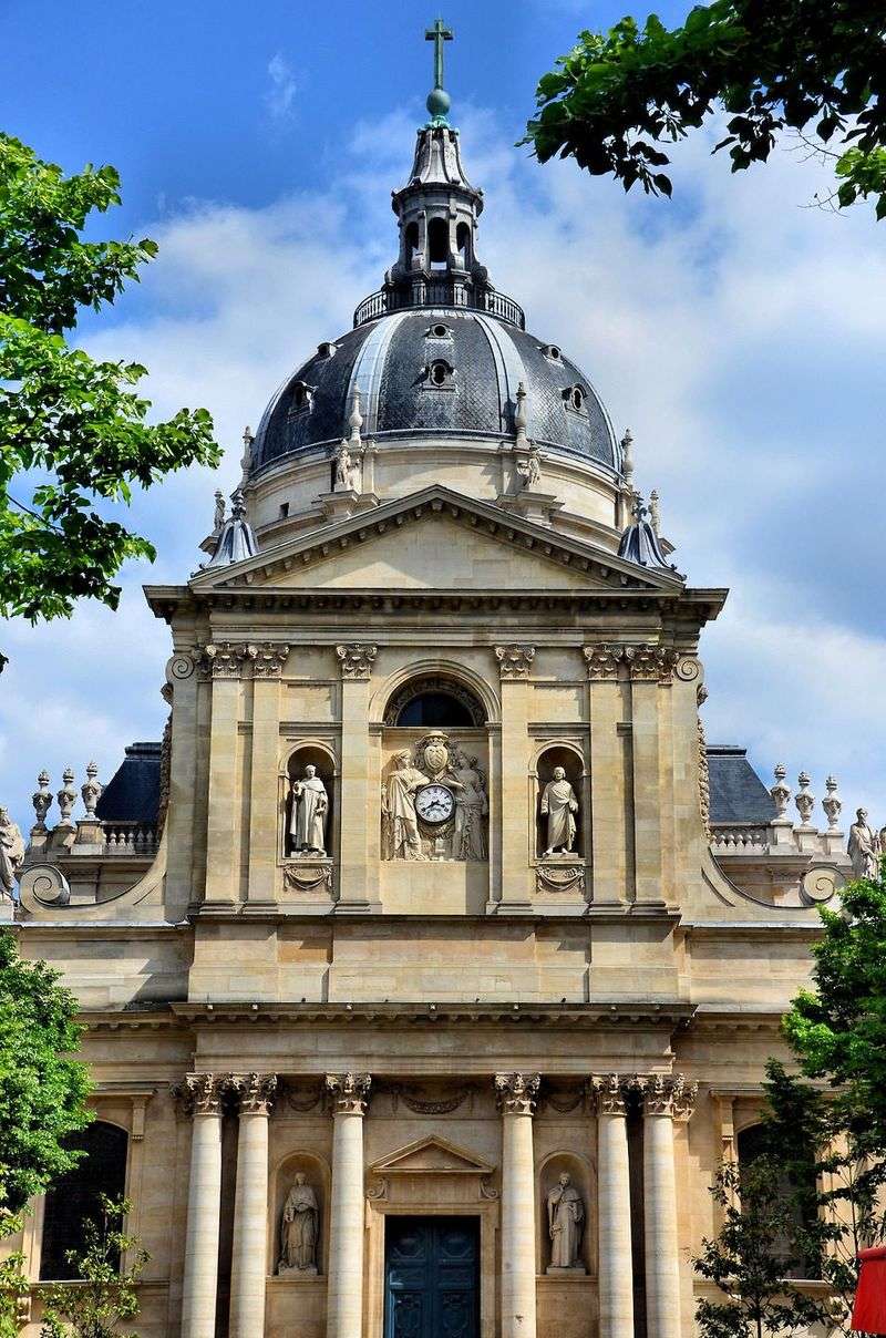Sorbonne Historic Grandeur