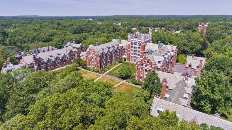 Wellesley College's Lakeside Sanctuary