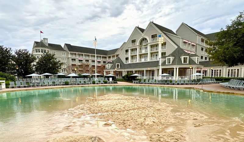 Spending Hours At Resorts Without Dining Or Activities Booked