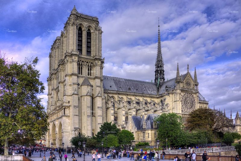 Visit Notre-Dame Cathedral And Île De La Cité