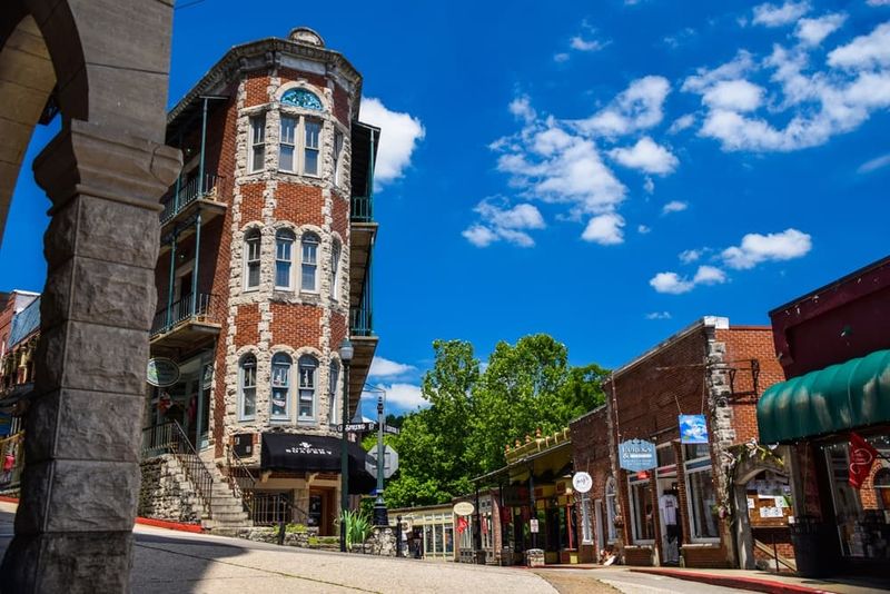 Arkansas: Natural State, Natural Pause
