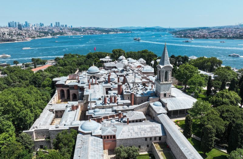 Topkapi Palace: Where East Meets West