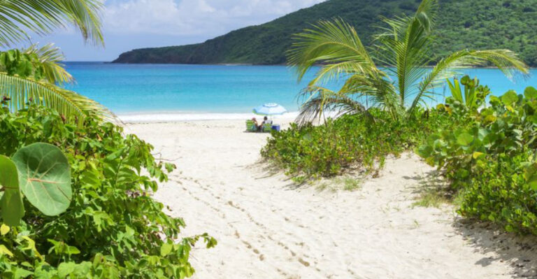 10 First-Timer Mistakes To Avoid When Visiting One Of The World’s Best Beaches + 4 Tips To Enjoy It Like A Local