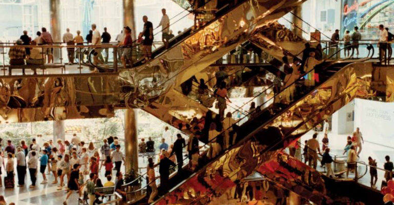13 Deadly Tourist Traps In America Older Travelers Must Avoid