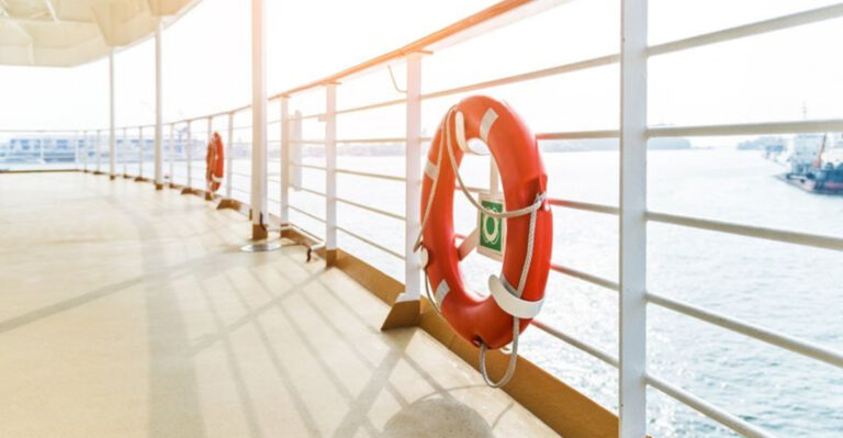 14 Unspoken Cruise Rules You Should Know—Plus 3 You Absolutely Must Follow