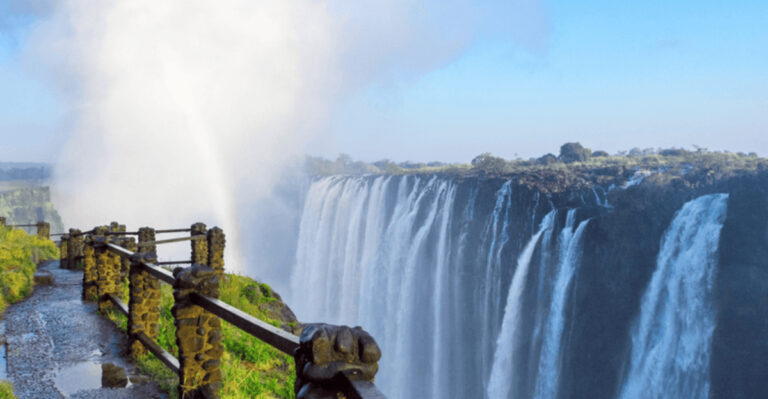 15 Breathtaking Natural Wonders Around The World And How To Visit Them
