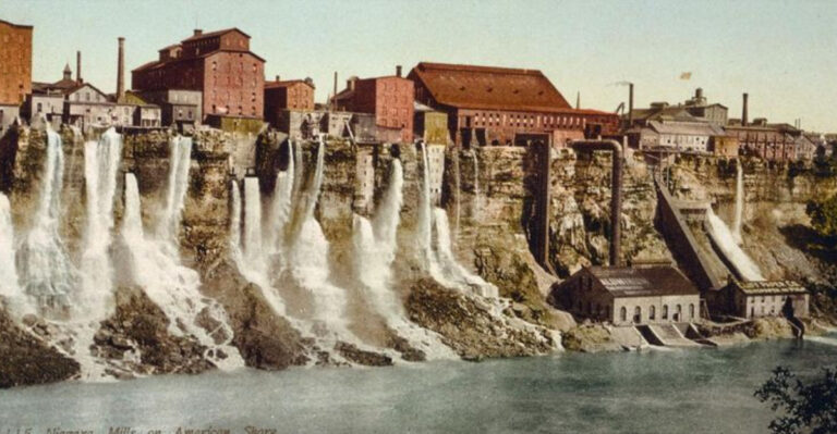 16 Lesser-Known Views Of Niagara Falls Without The Crowds
