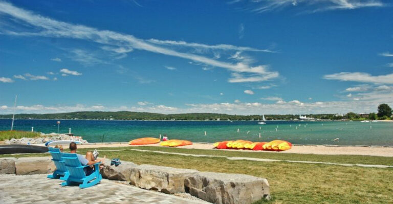 17 Summer Travel Spots In The US Locals Love (But Tourists Miss)