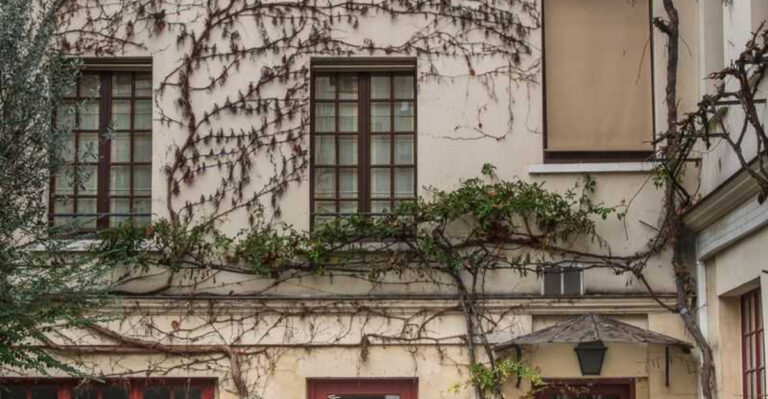 20 Hidden Paris Alleyways And Secret Passages To Discover