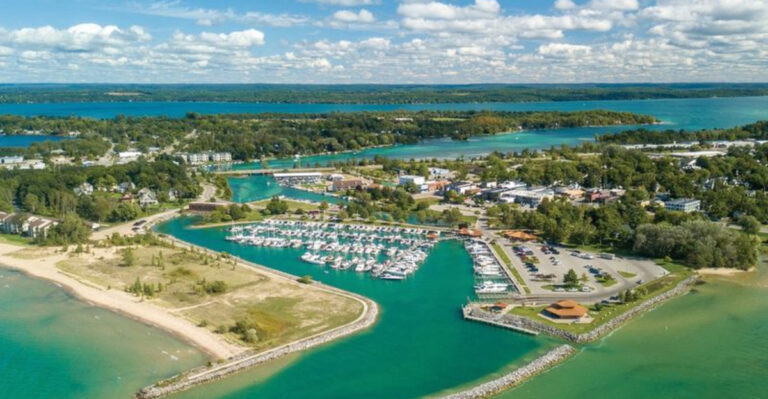 20 Must-Visit Small Towns In Michigan