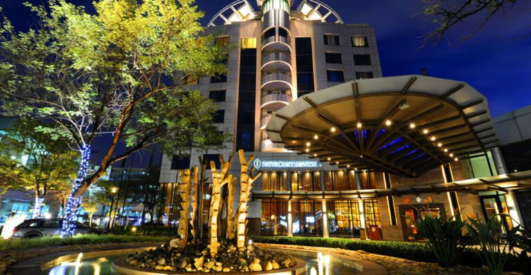 5 Airport Hotels You Should Only Use In A Pinch—And 15 That Feel Like A Vacation