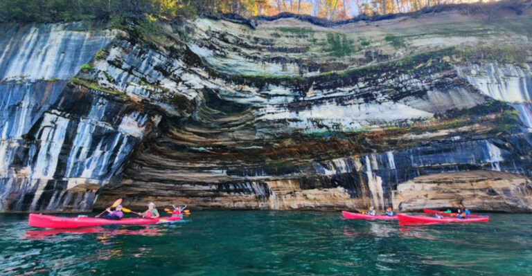 7 Hidden Gems In America I Found — And 5 That Everyone Talks About But I Don’t Get Why