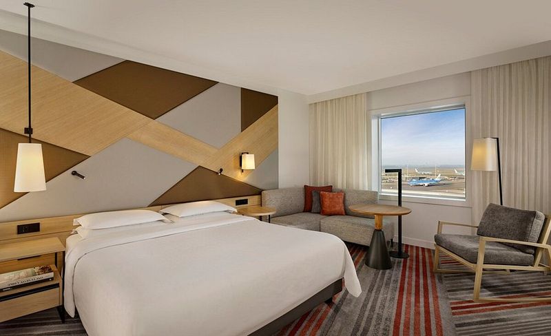Sheraton Amsterdam Airport Hotel
