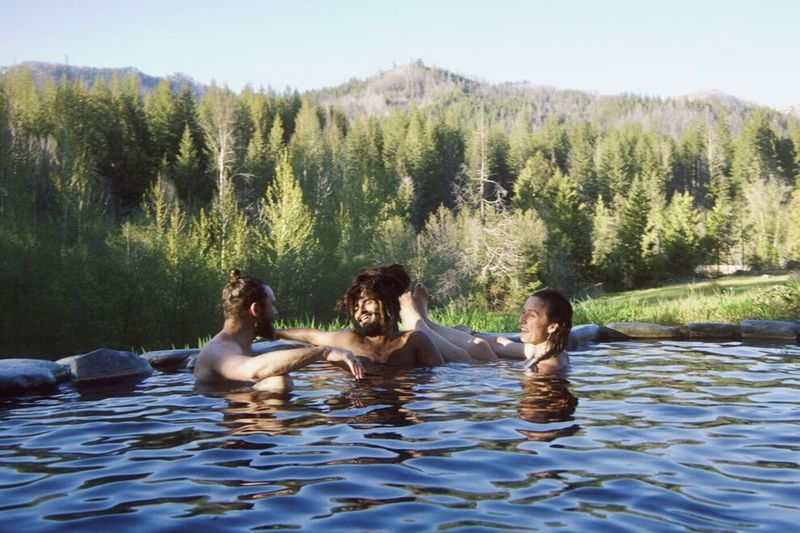 Mountain Hot Springs Retreat (Quality Time)