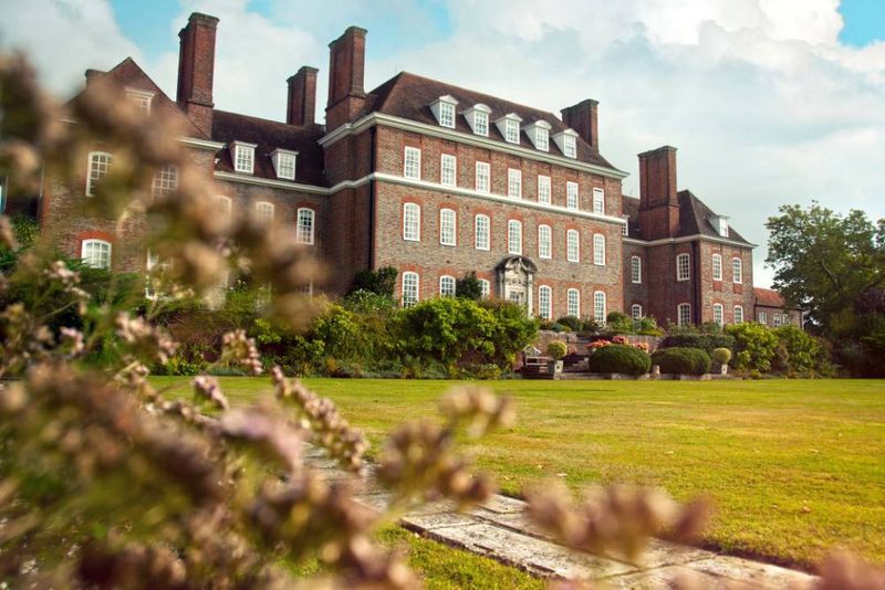 Great Maytham Hall (Frances Hodgson Burnett)