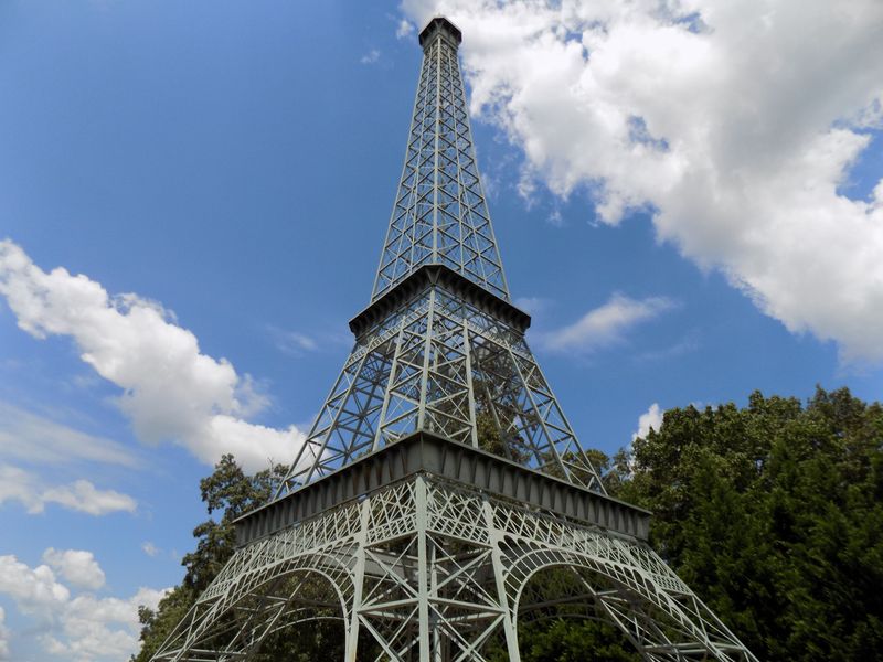 Paris - Lakeside Leisure