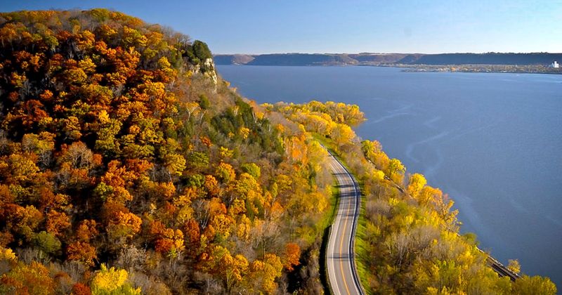 Great River Road (Minnesota to Louisiana)