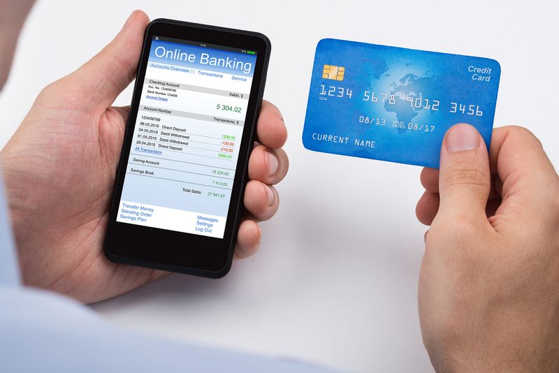 Notifying Banks And Credit Card Companies