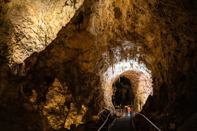 Carlsbad Caverns: Underground Marvel