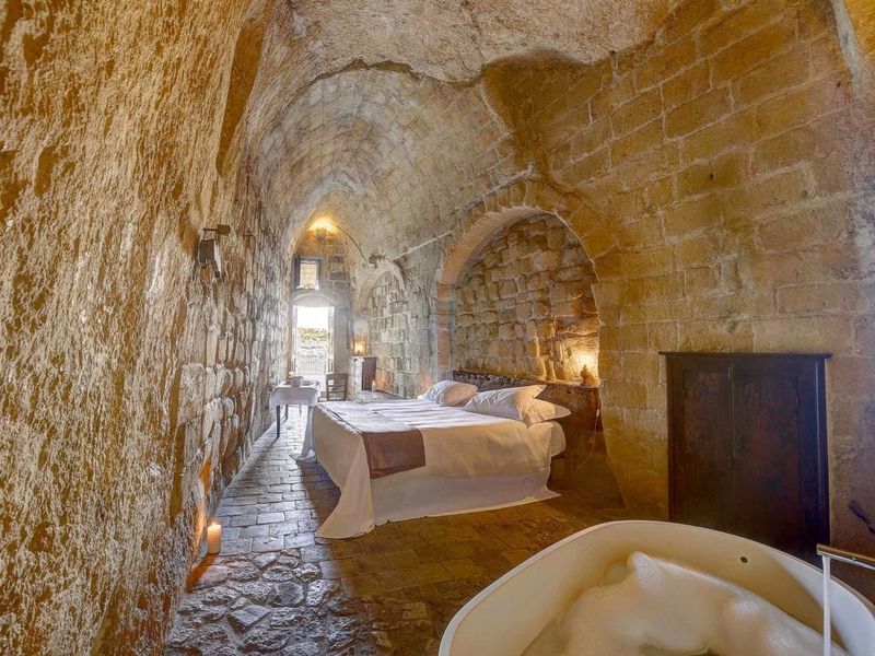 Unique Hotel Experiences in Cave Rooms