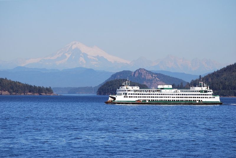 Take the Ferry from Anacortes to Lopez Island