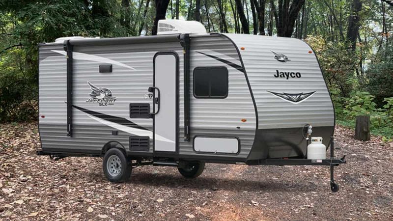 Jayco Jay Flight SLX: When Manufacturer Promises Fall Flat
