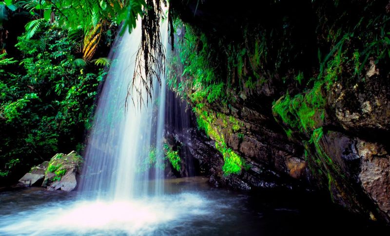 Island Hikes With Jaw-Dropping Payoffs