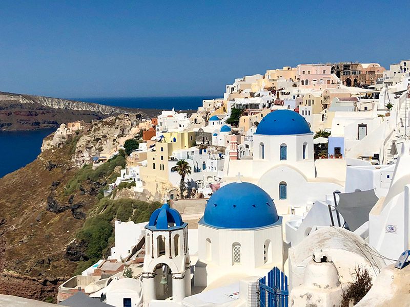 Oia, Santorini: Beyond the Sunset Crowds