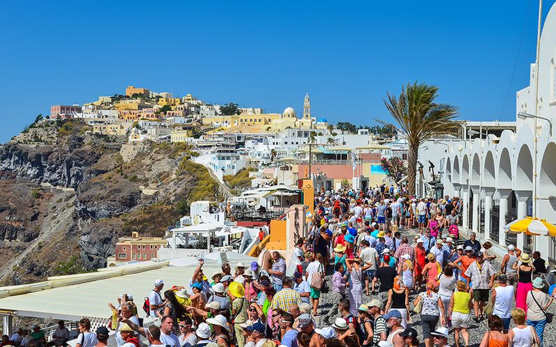 Santorini: Beautiful But Brutally Overcrowded