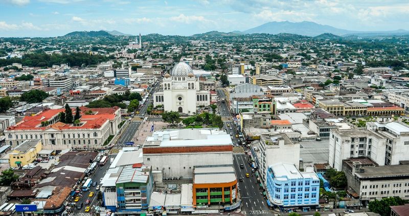 El Salvador: Small Country, Big Problems